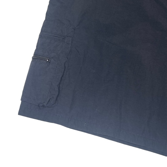 Columbia Black Belted Cargo Shorts - Picture 3 of 7